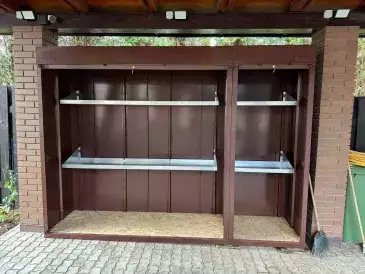 Роллетный шкаф для садового инвентаря в шоколадном цвете в с. Клёново, Троицкий адм.окр, г. Москва